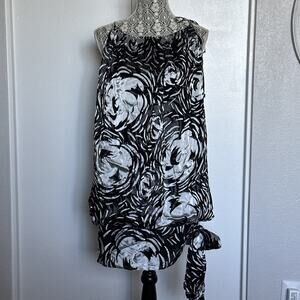 BCBG Max Azria Size S Dress 100% Silk Floral Print Black White Above Knee